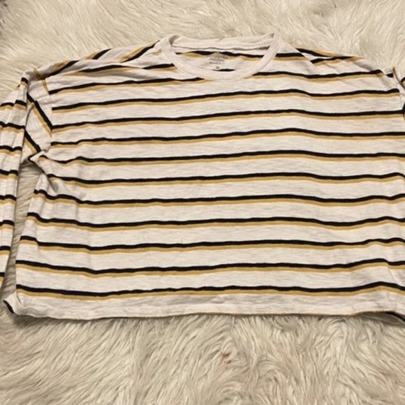 Hollister boyfriend cropped tee - Picture 1 of 1